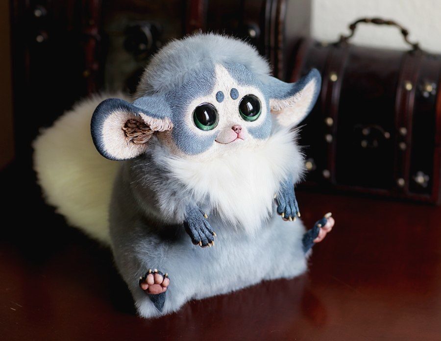 Inari Fox: Grey